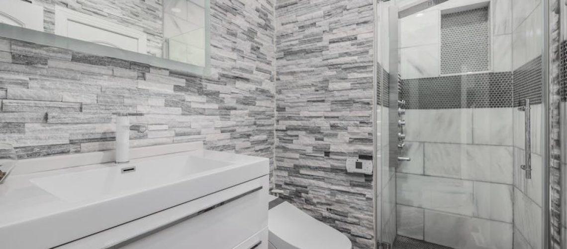 bath remodel contractors near me
